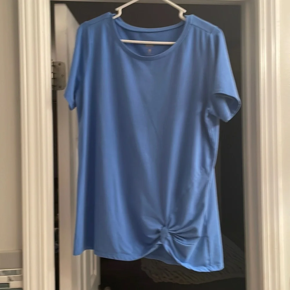 Belle by Kim Gravel Twisted- Hem Top Medium - Picture 1 of 5